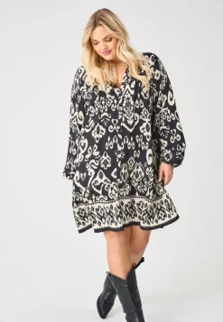 CARAJA Vestido corto