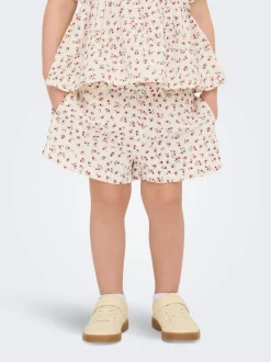KMGTHYRA Cintura media Corte regular Shorts