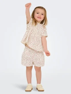 KMGTHYRA Cintura media Corte regular Shorts
