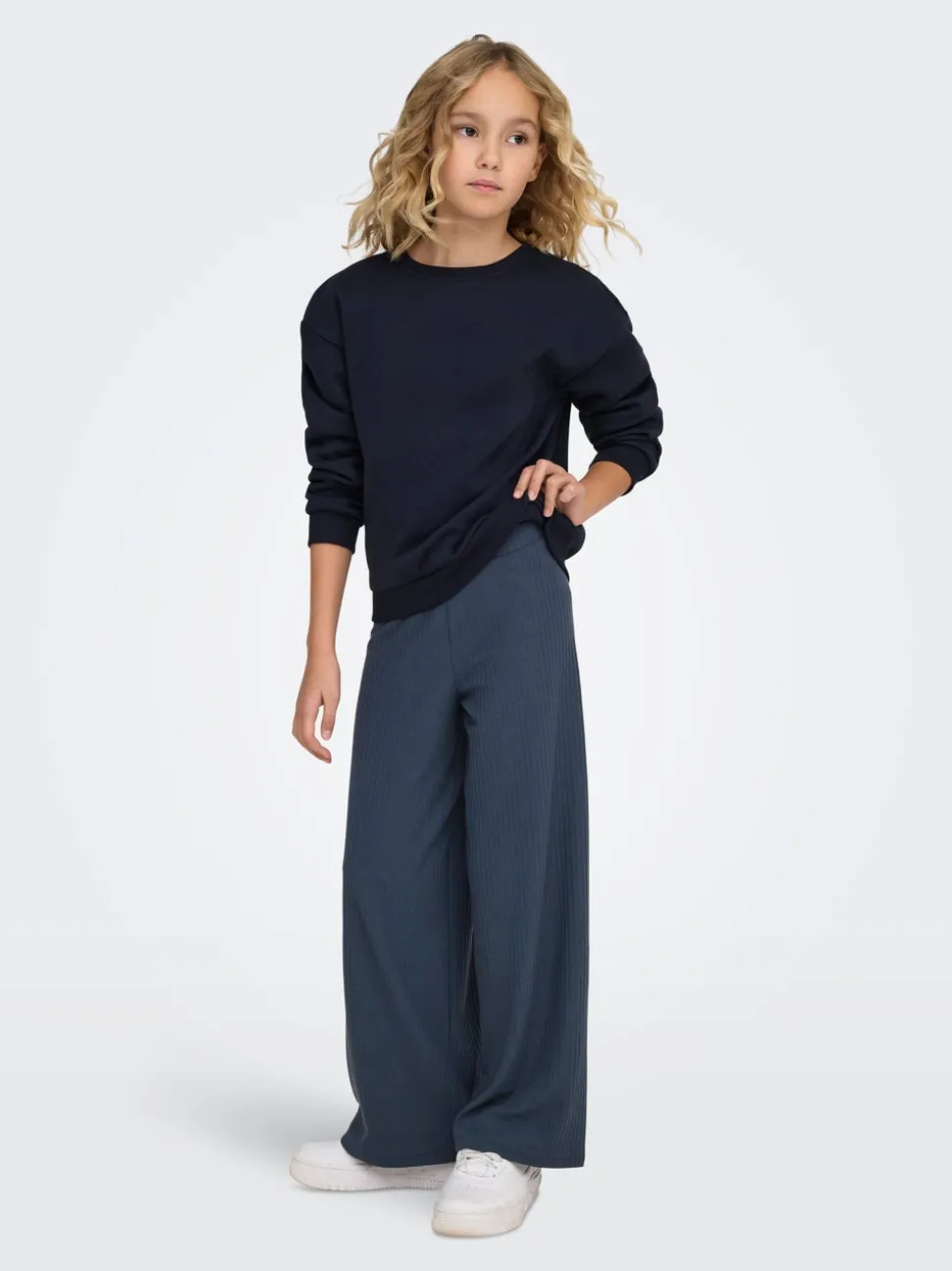 KOGNELLA Corte wide leg Pantalones de pernera ancha