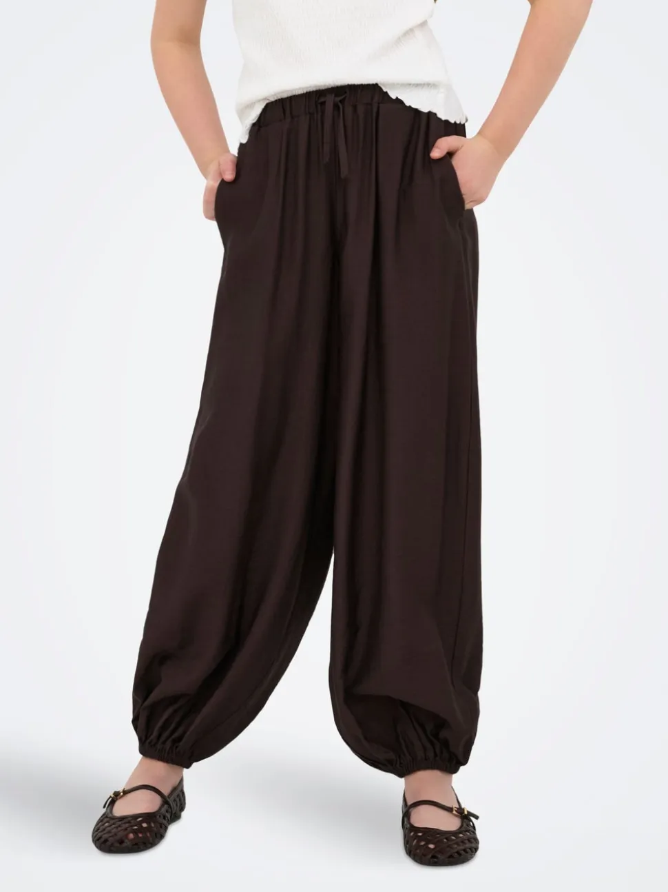 KOGVASIA Corte regular Pantalones