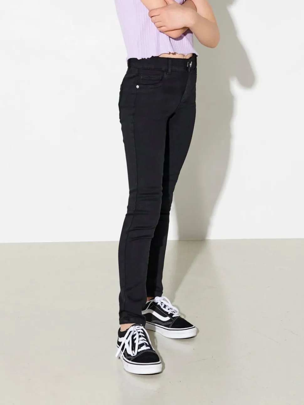 KONRAIN Corte skinny Vaqueros