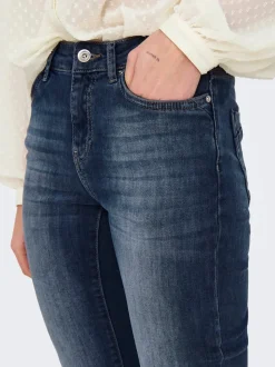 ONLBLUSH Cintura media Corte flared Vaqueros