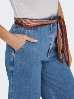 ONLDAVINA Cintura media Corte regular Shorts vaqueros
