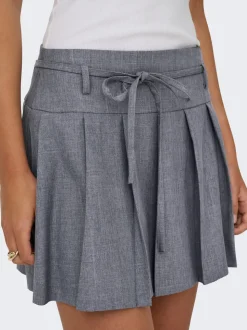 ONLLINDA Falda estilo skater Falda corta