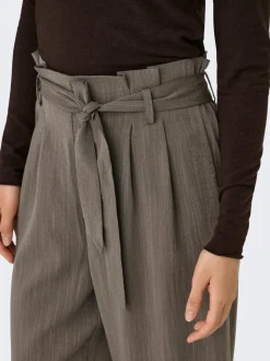 ONLMARSA Corte flared Pantalones estilo paperbag