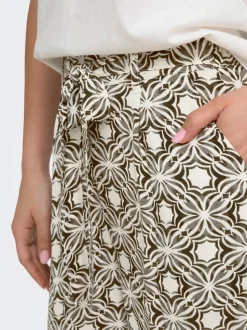 ONLSILVA Corte regular Pantalones de punto