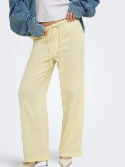 ONLTHYRA Corte regular Pantalones