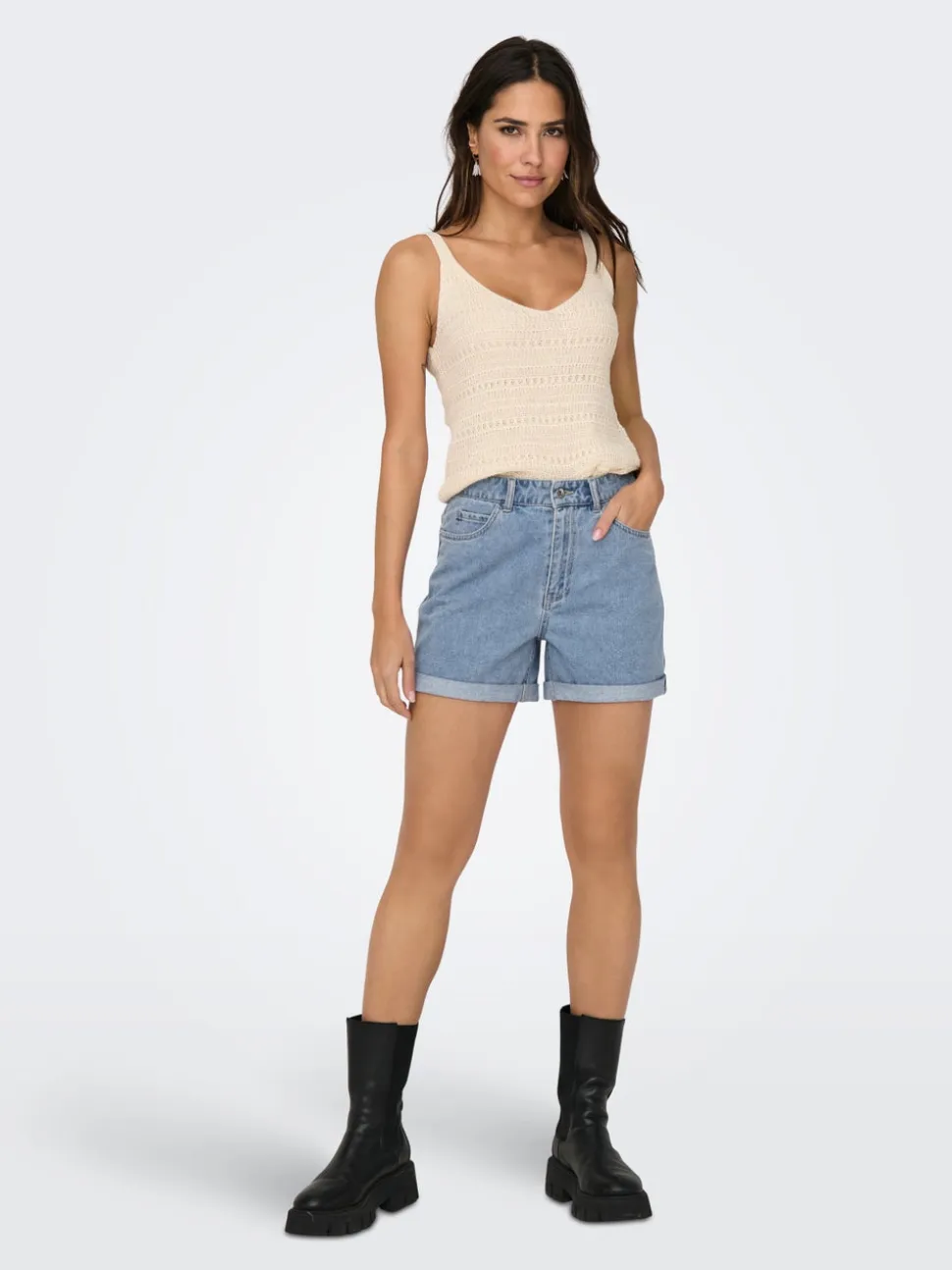 ONLVEGA Cintura alta Corte regular Shorts vaqueros