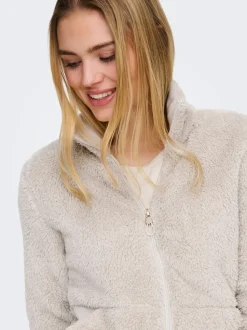 ONPFLUFFY Chaqueta