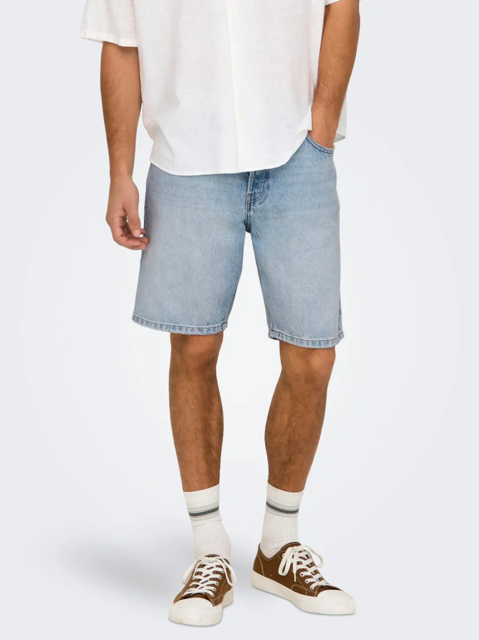 ONSEDGE Cintura media Corte straight Shorts