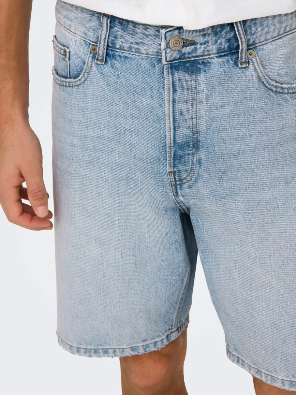 ONSEDGE Cintura media Corte straight Shorts