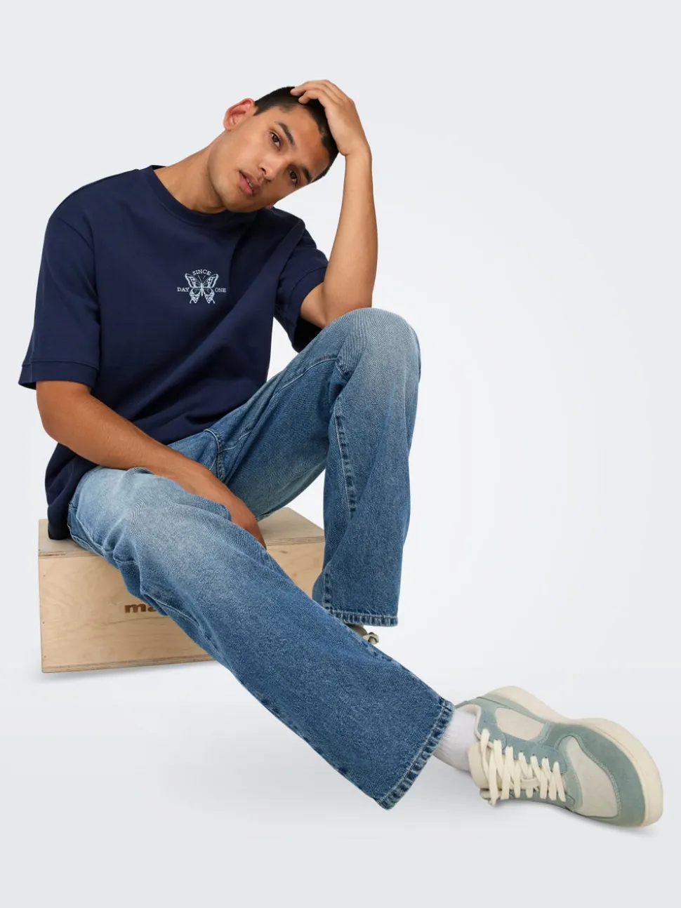 ONSEDGE Cintura media Corte straight Vaqueros