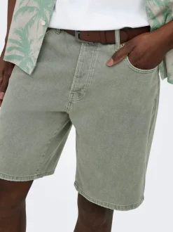 ONSEDGE Talle medio Corte straight Shorts