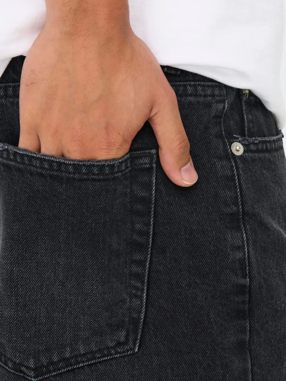 ONSEDGE Talle medio Corte straight Shorts