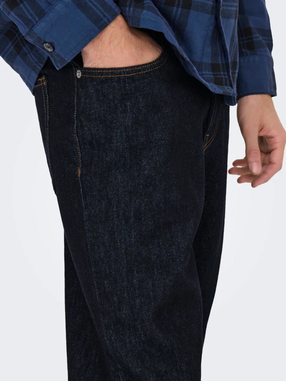 ONSEDGE Talle medio Corte straight Vaqueros