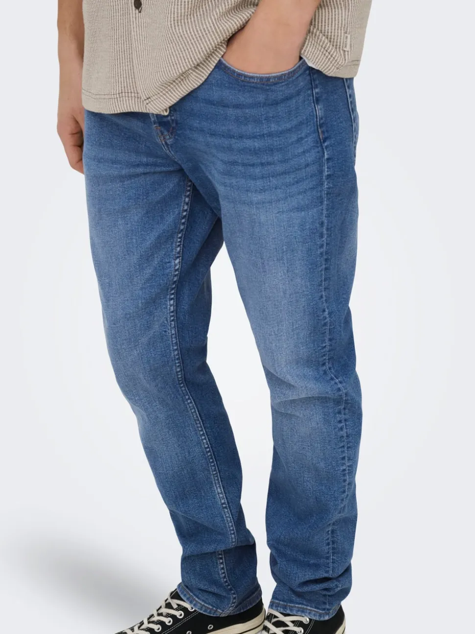 ONSYOKE Cintura media Corte tapered Vaqueros