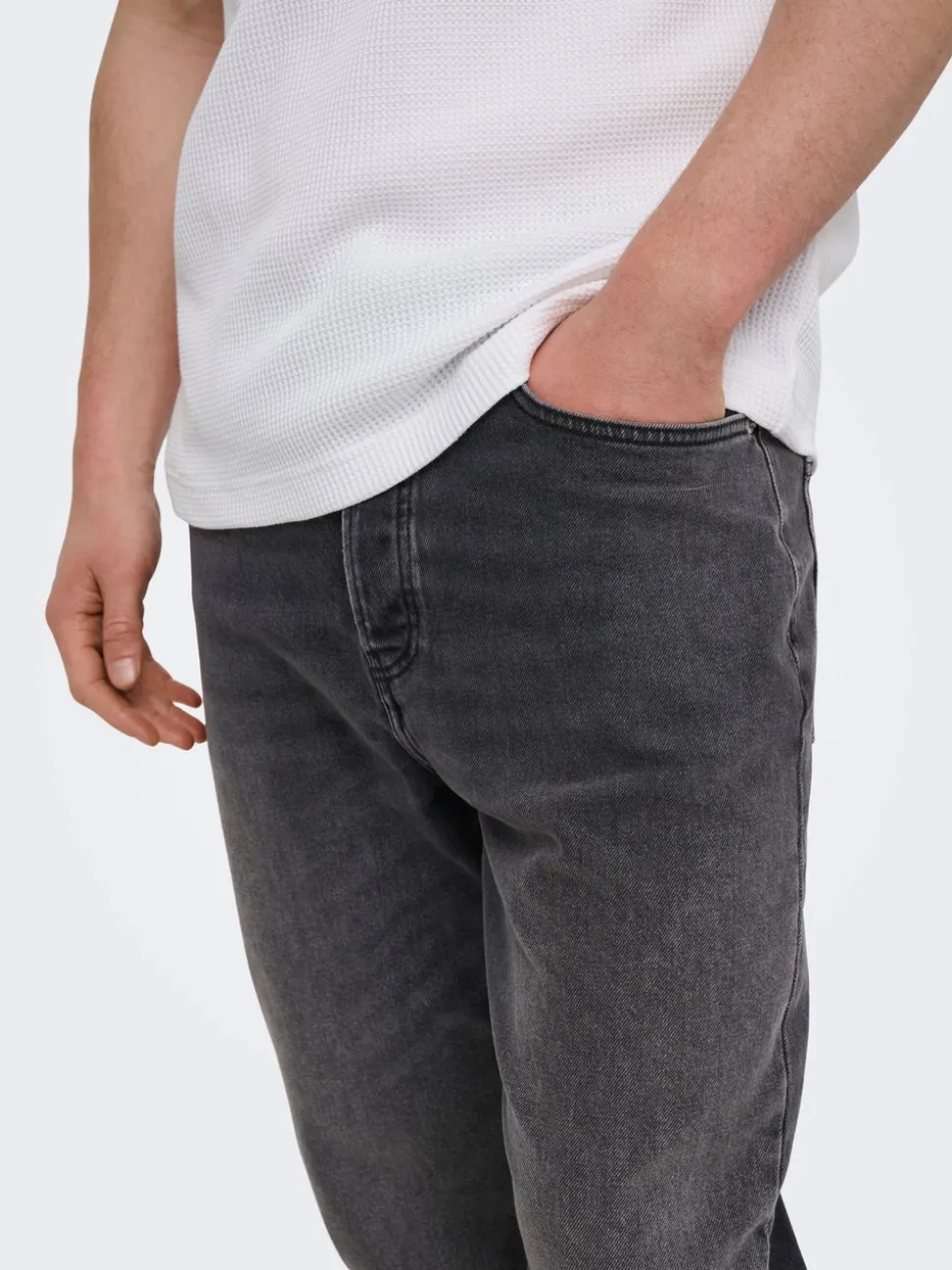 ONSYOKE Corte tapered Vaqueros
