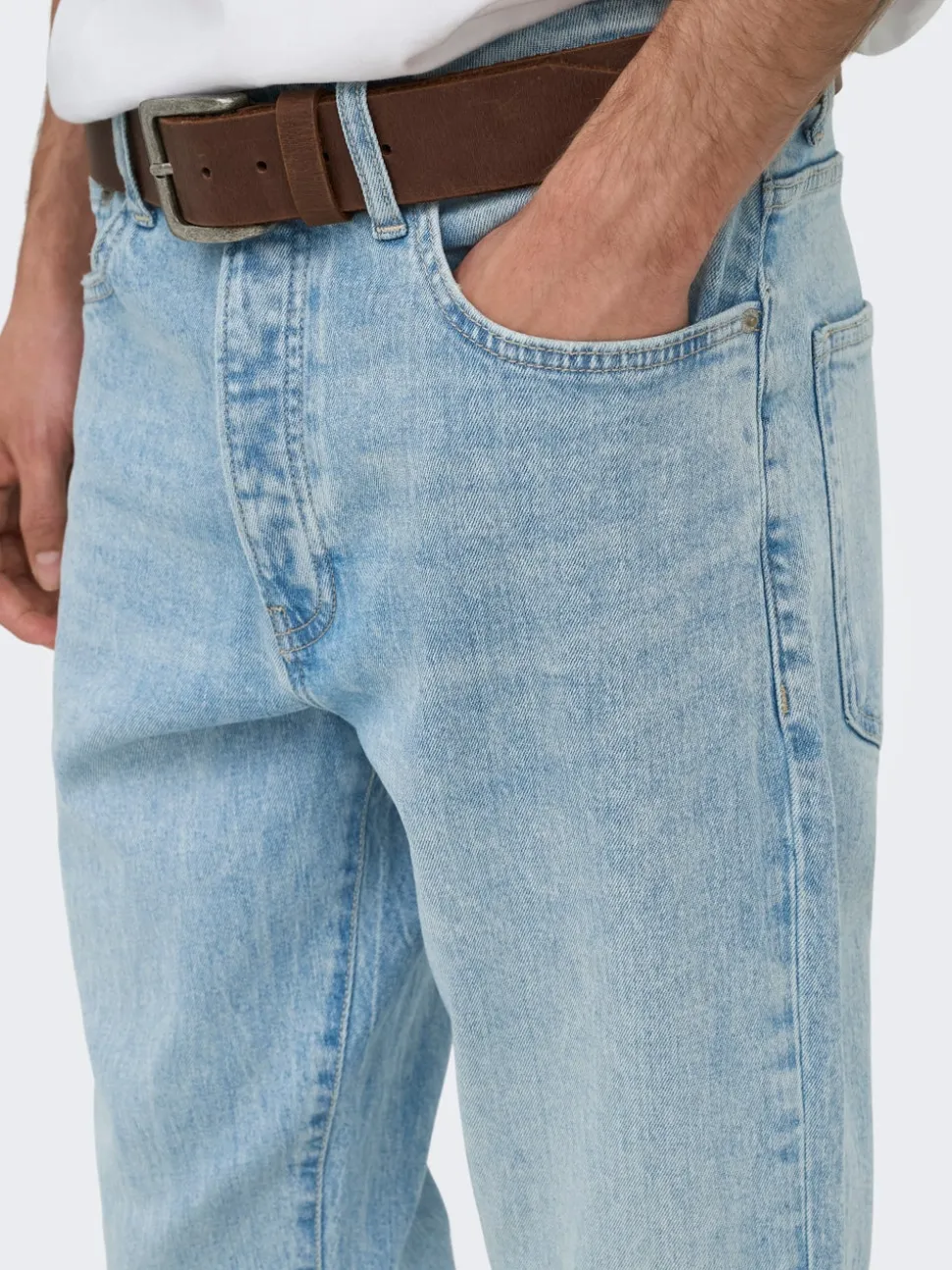 ONSYOKE Talle medio Corte tapered Stretch Vaqueros